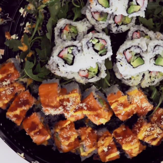 Move-in day food never looked so good 🍣🥯 We’re pumped to have all our Boilers back in the building!

Good eats from @sakanaya.purdue and @mangomango.westlafayette