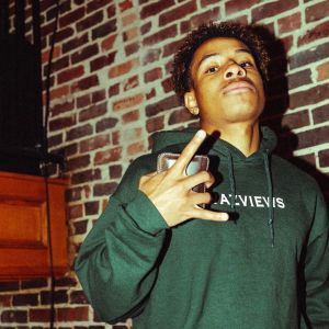 साल का आखिरी पॉप-अप, और वो भी VERVE में (ज़ाहिर है)। साथ ही, आप Purdue के इन दो विंटेज पीसेज़ को जीतने का मौका पा सकते हैं। पॉप-अप की जानकारी: 🚂 शनिवार, 18 अप्रैल 🚂 दोपहर 12 बजे से शाम 4 बजे तक🚂 VERVE लॉबी में गिवअवे की जानकारी: 🎉 हमें और @hammeredthreads को फॉलो करें 🎉 इस इमेज को लाइक करें 🎉 इसे अपनी स्टोरी पर रीपोस्ट करें *इस इवेंट के दौरान VERVE के साथ टूर करें और हमारे Airpod Pro Max और Meta Glasses गिवअवे में अतिरिक्त एंट्री पाएं*