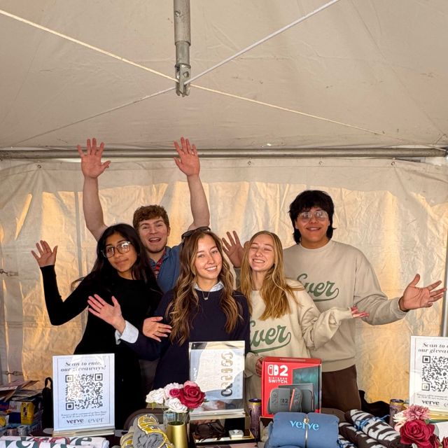Did you catch us turning heads at the housing fair? ❤️

Come see the real deal for yourself at our Open House tomorrow, Oct 8th at 5 PM! 🏠✨

What to expect:
✨ Exclusive 4-bed unit tours
🎶 Live DJ
🥤 Charcuterie, chocolate fountain & drinks! 

While you’re here, ask about our new group special—because it literally pays to live with your squad. 💸

We can’t wait to show you around!
📍 150 S. Chauncey Ave | 147 W Wood St