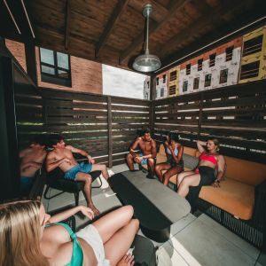 ✔️ sun
✔️ 83 degrees 
✔️UV 8 
✔️ VERVE pool 
✍️ sign now and get $500