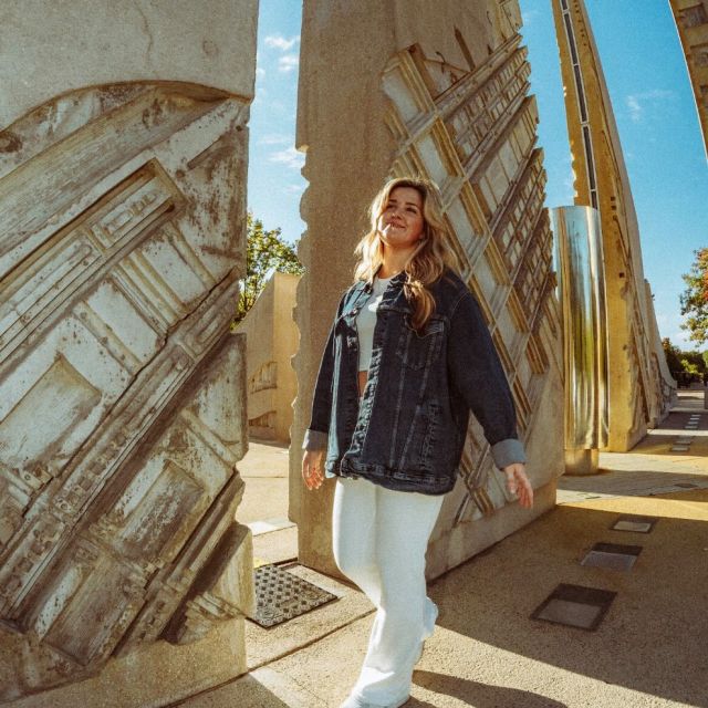 come se dices, sign at VERVE? 

sign now and get $500