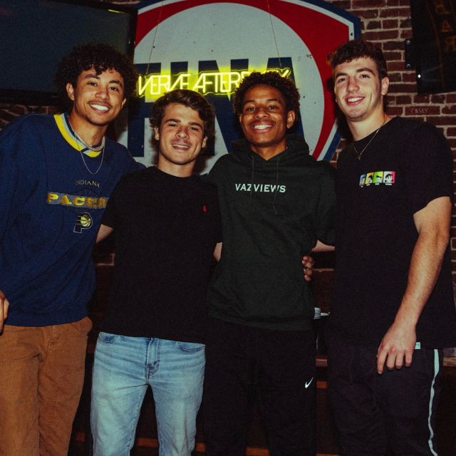 when the sun goes down, VERVE turns up‼️

we’ve been handing out tickets all week for VERVE After Dark 
tonight, check in at Jake’s Lafayette from 9–11 PM to redeem yours for: 
🍹 a free drink at Jake’s
🌵 free cover at Neon Cactus

didn’t get a ticket yet? we have a limited amount available at check-in 👀🎟️ #VERVEAfterDar